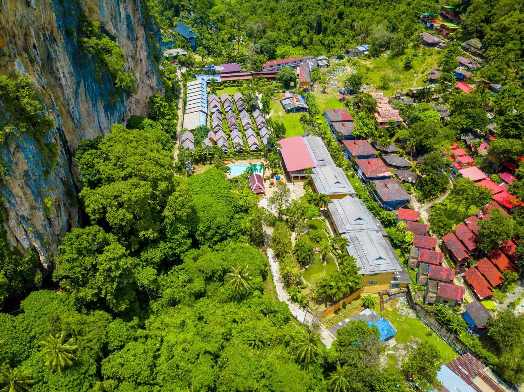 Diamond Cave Resort Рейли-Бич Экстерьер фото