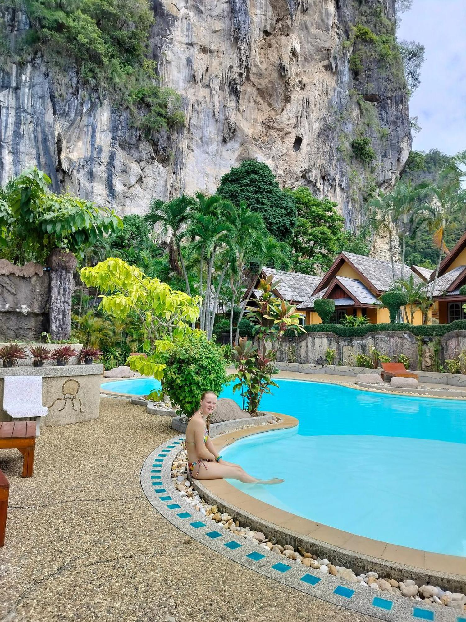 Diamond Cave Resort Рейли-Бич Экстерьер фото